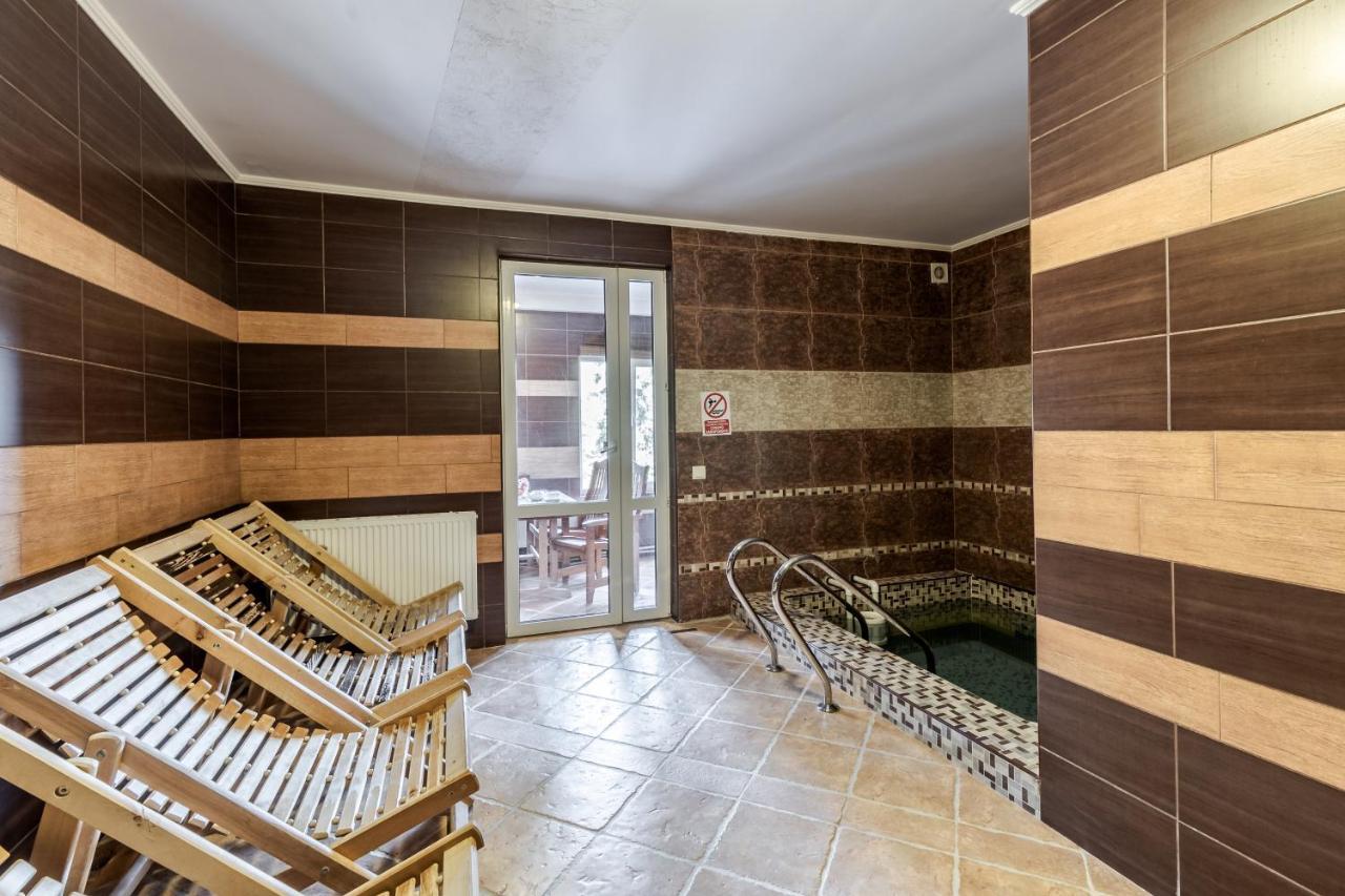 דראגובראט Hotel Adrenalin מראה חיצוני תמונה