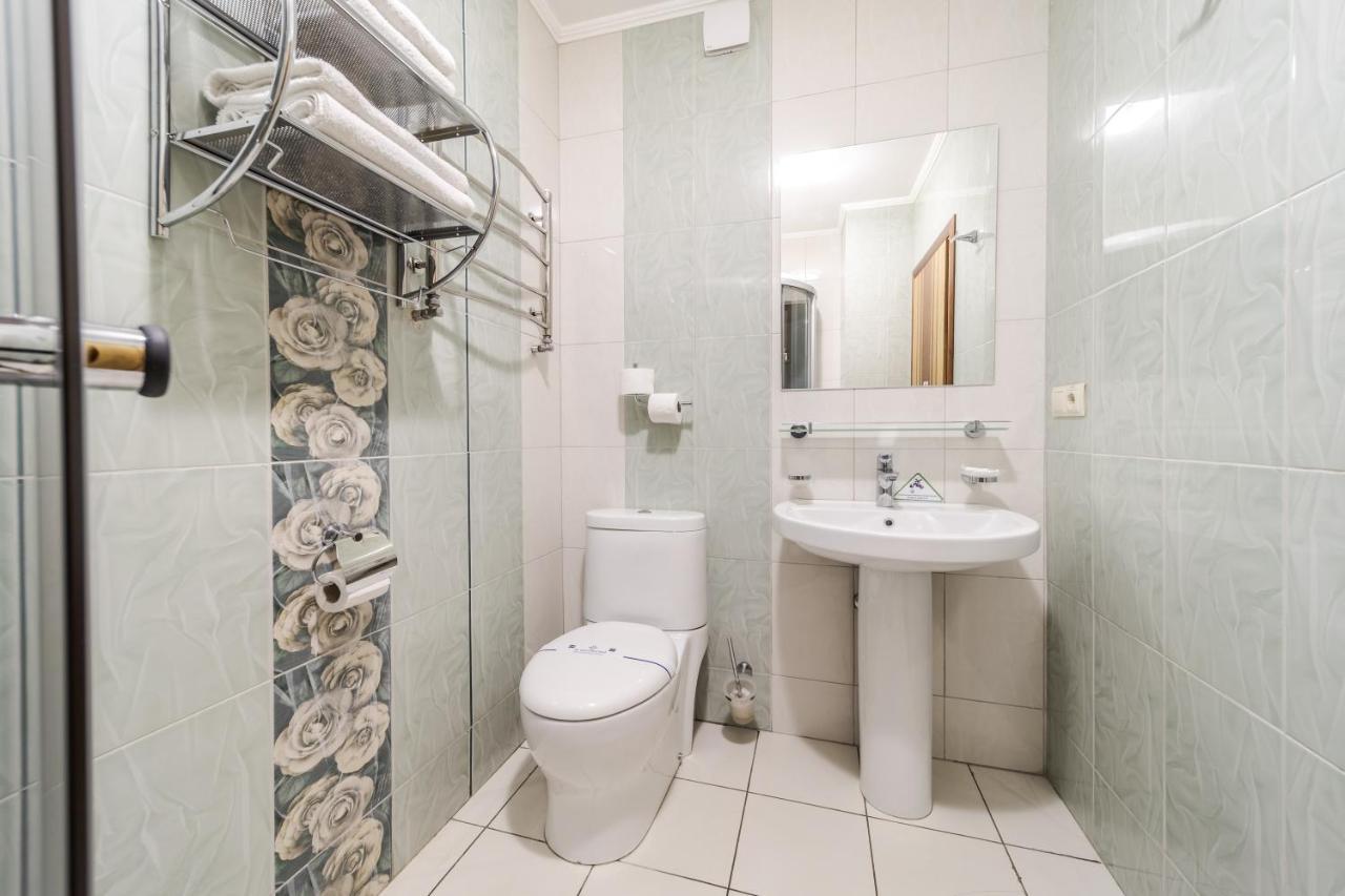 דראגובראט Hotel Adrenalin מראה חיצוני תמונה